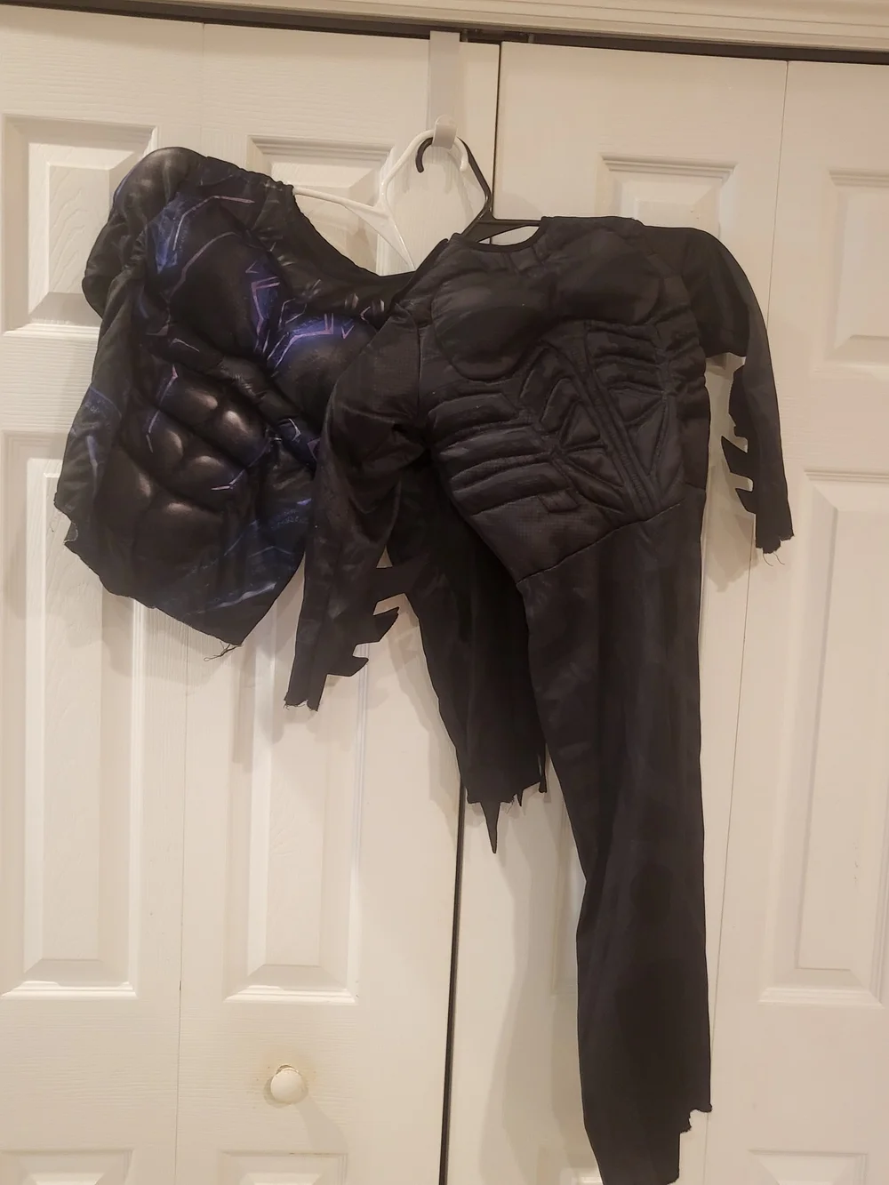 Rubie's Boys Costume Lot Batman Jumpsuit S & Reversible Black Panther Top M